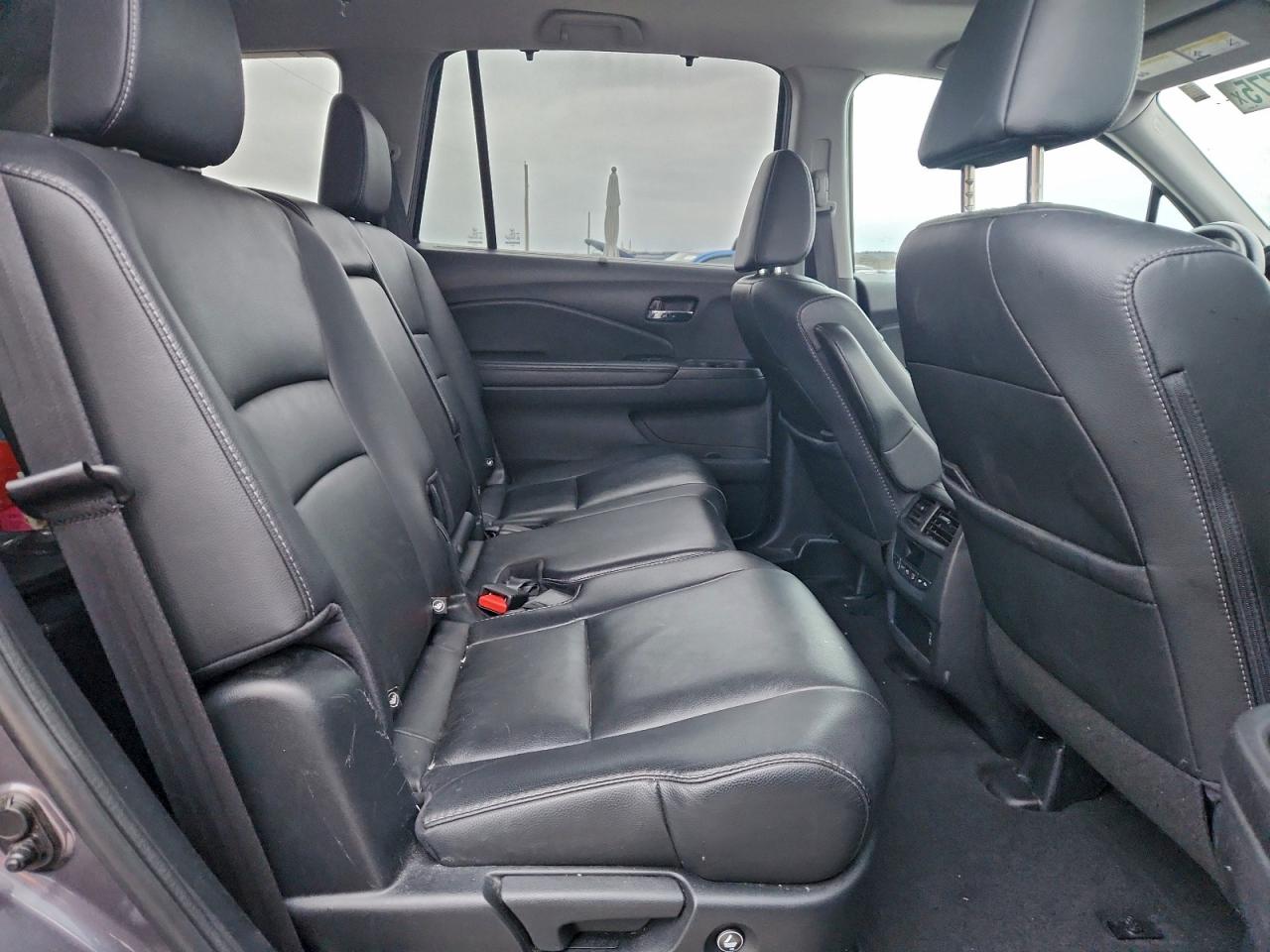 2021 Honda Pilot Se VIN: 5FNYF5H27MB009550 Lot: 93997775