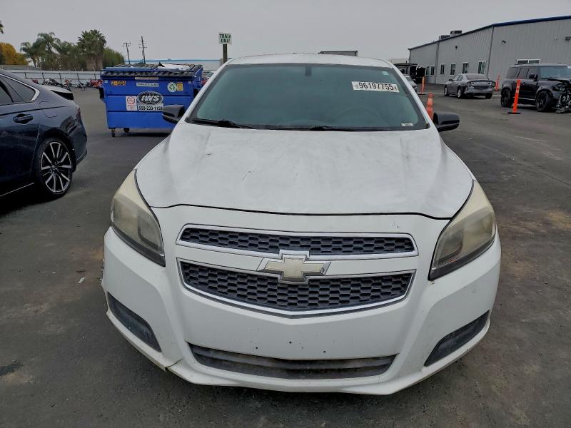 Sedans CHEVROLET MALIBU 2013 White