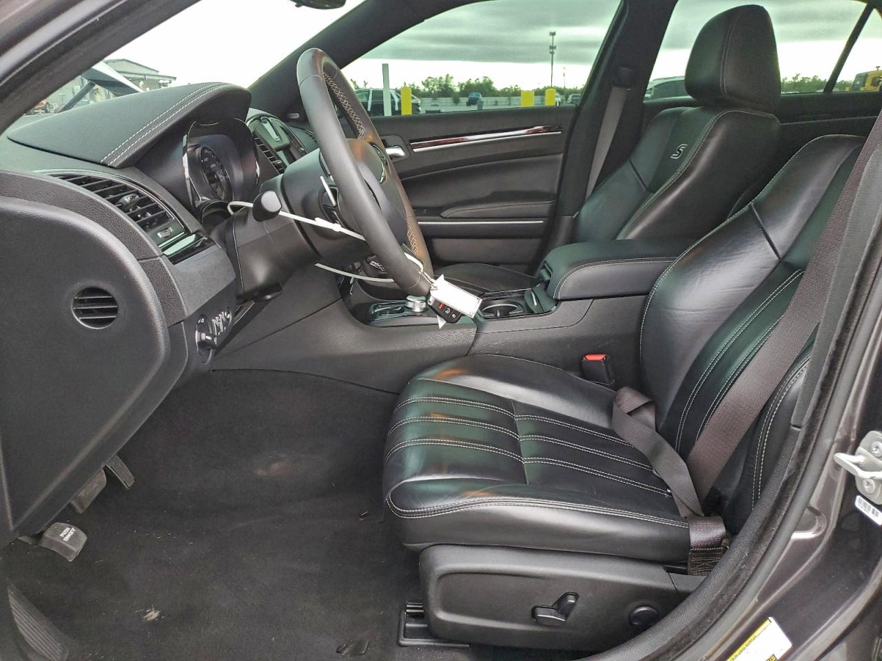 2023 Chrysler 300 S VIN: 2C3CCABG7PH637241 Lot: 96370075