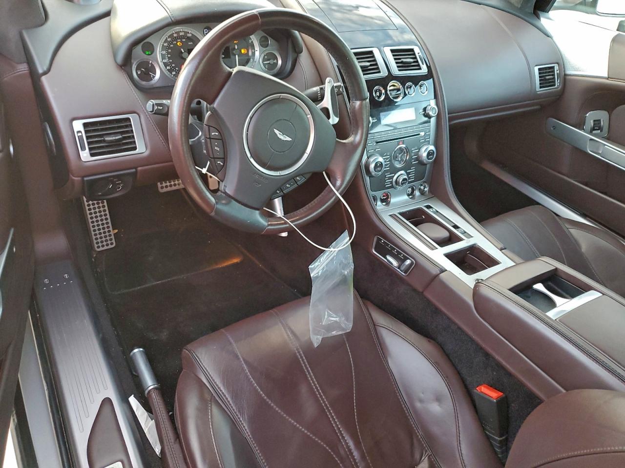 SCFFDAAM4EGA15318 2014 Aston Martin Db9