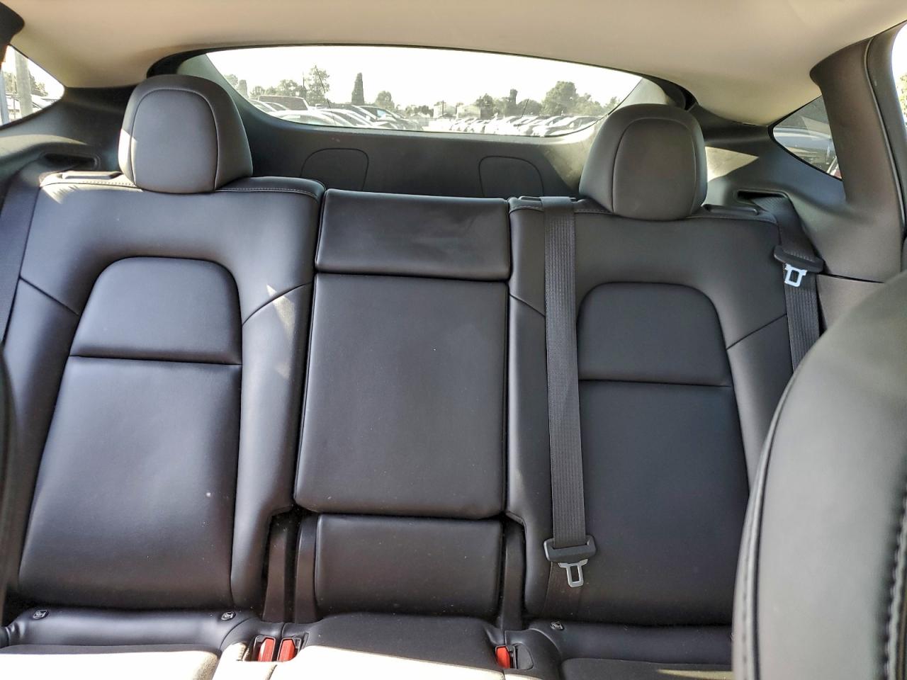 2022 Tesla Model Y VIN: 7SAYGDEE0NF575477 Lot: 94804245