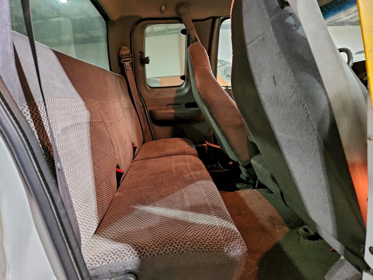 2000 Ford F150 VIN: 2FTRX18L3YCB05126 Lot: 95019145