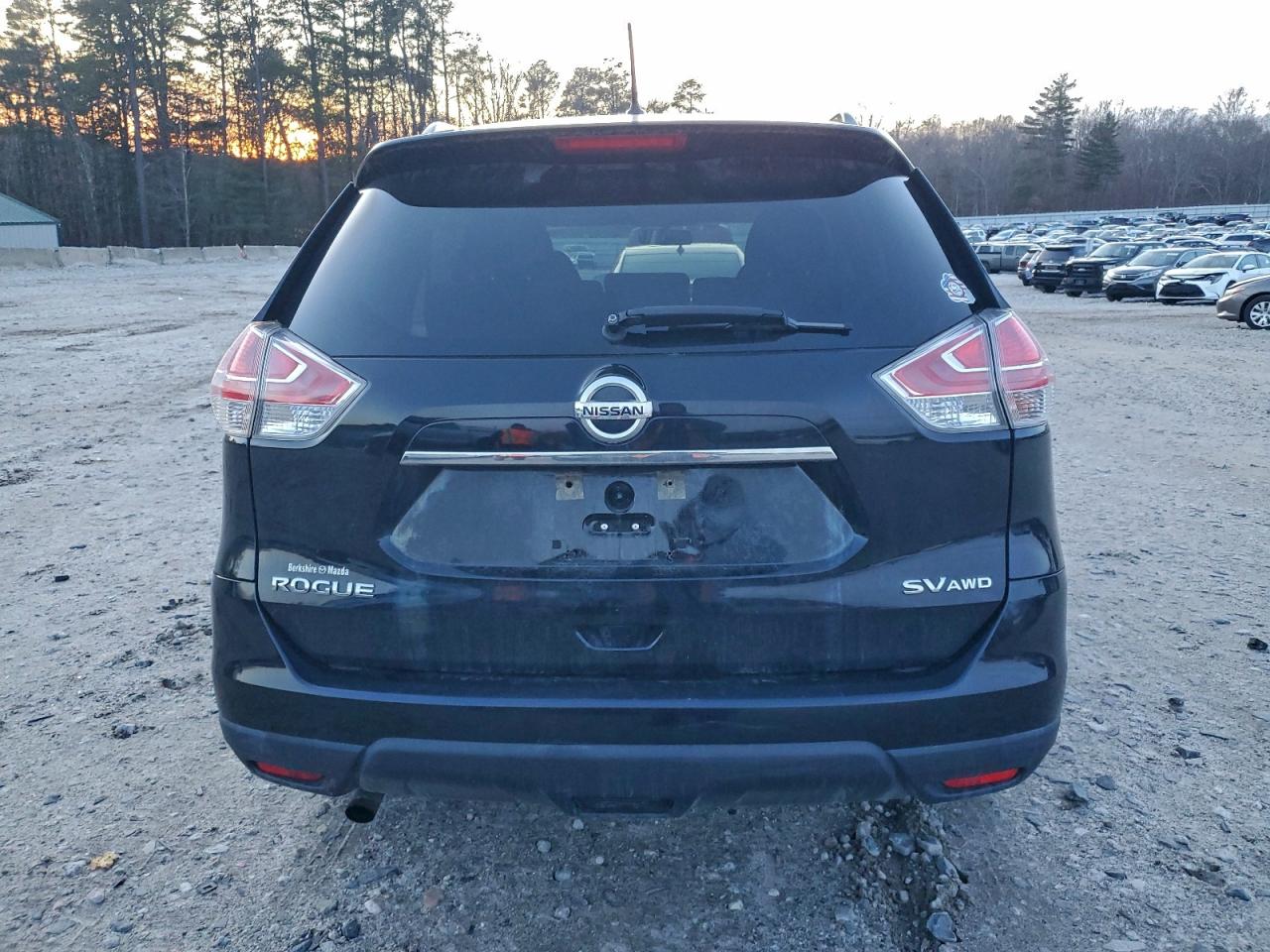 2015 Nissan Rogue S VIN: KNMAT2MV3FP520349 Lot: 94643005