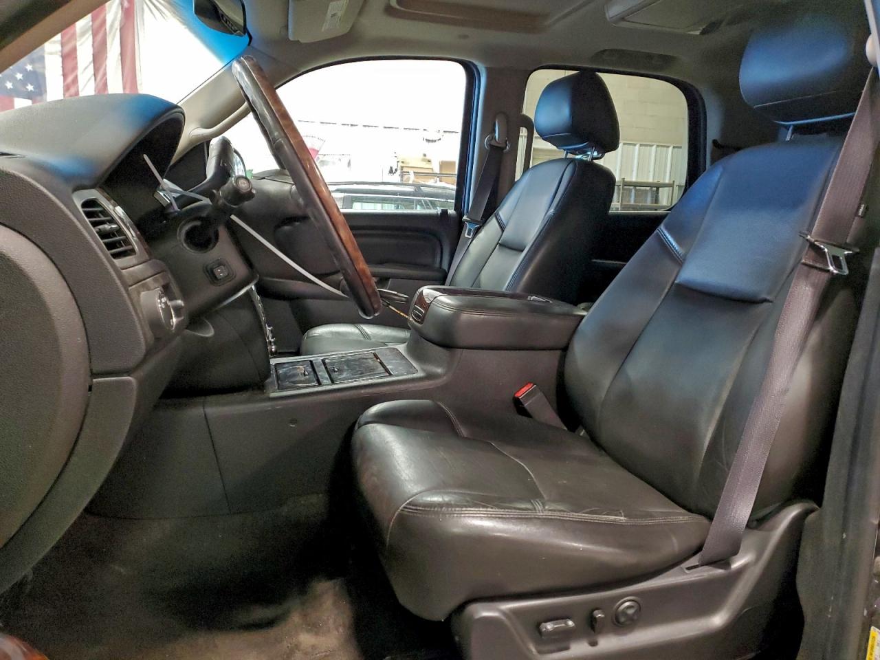 2013 GMC Yukon Denali VIN: 1GKS2EEF3DR340259 Lot: 95653685