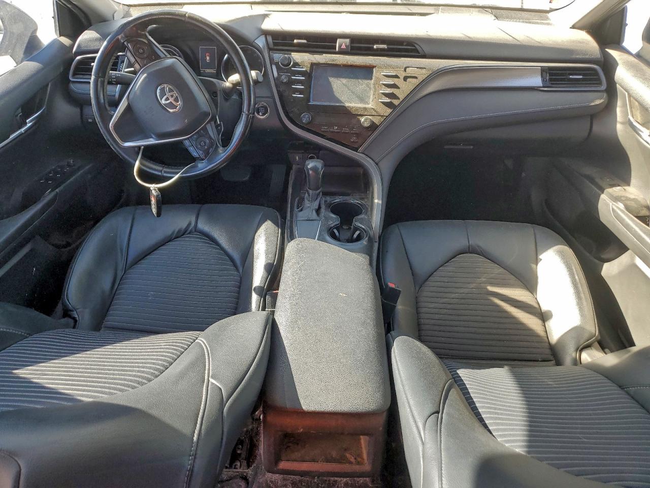 2019 Toyota Camry L VIN: 4T1B11HKXKU830865 Lot: 96469375