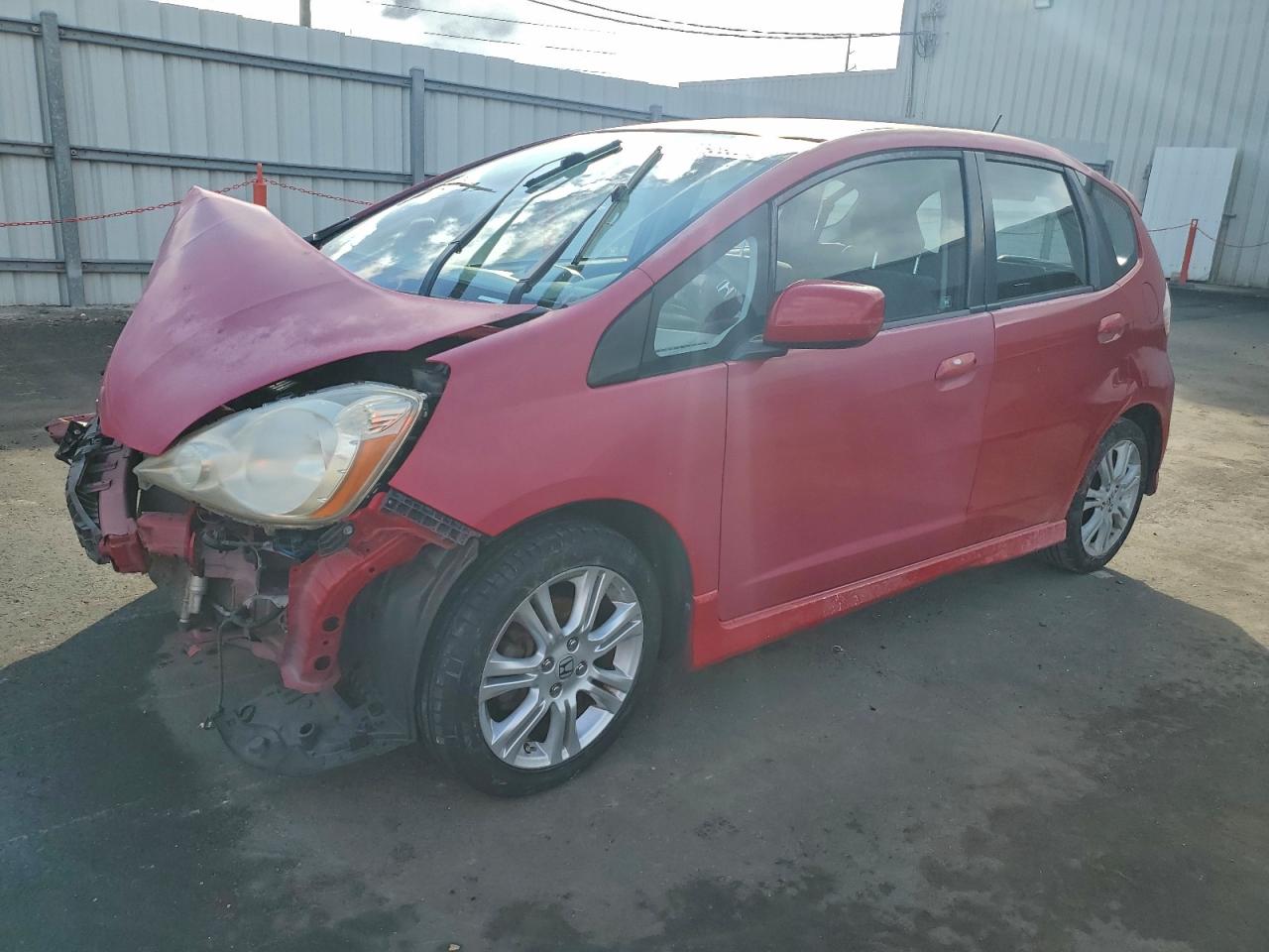 2010 Honda Fit Sport VIN: JHMGE8H49AC033129 Lot: 97959595