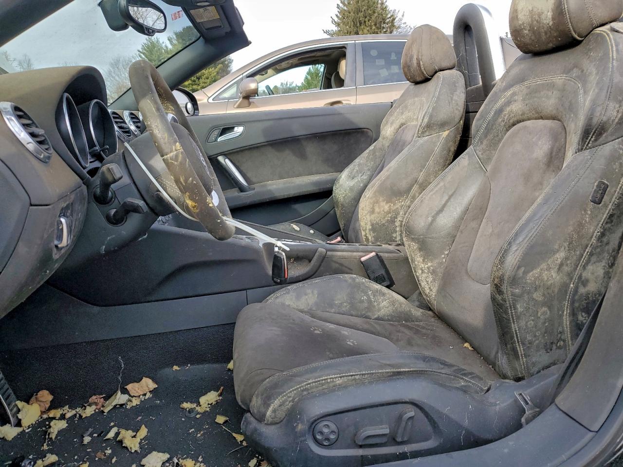 Фото: TRUMF38J381018194