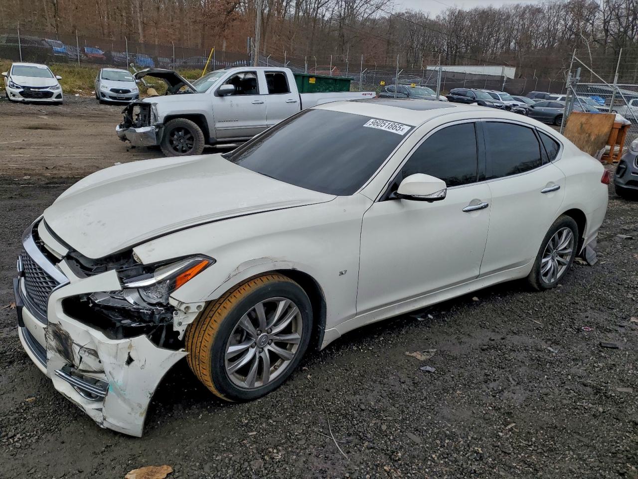 2015 Infiniti Q70 3.7