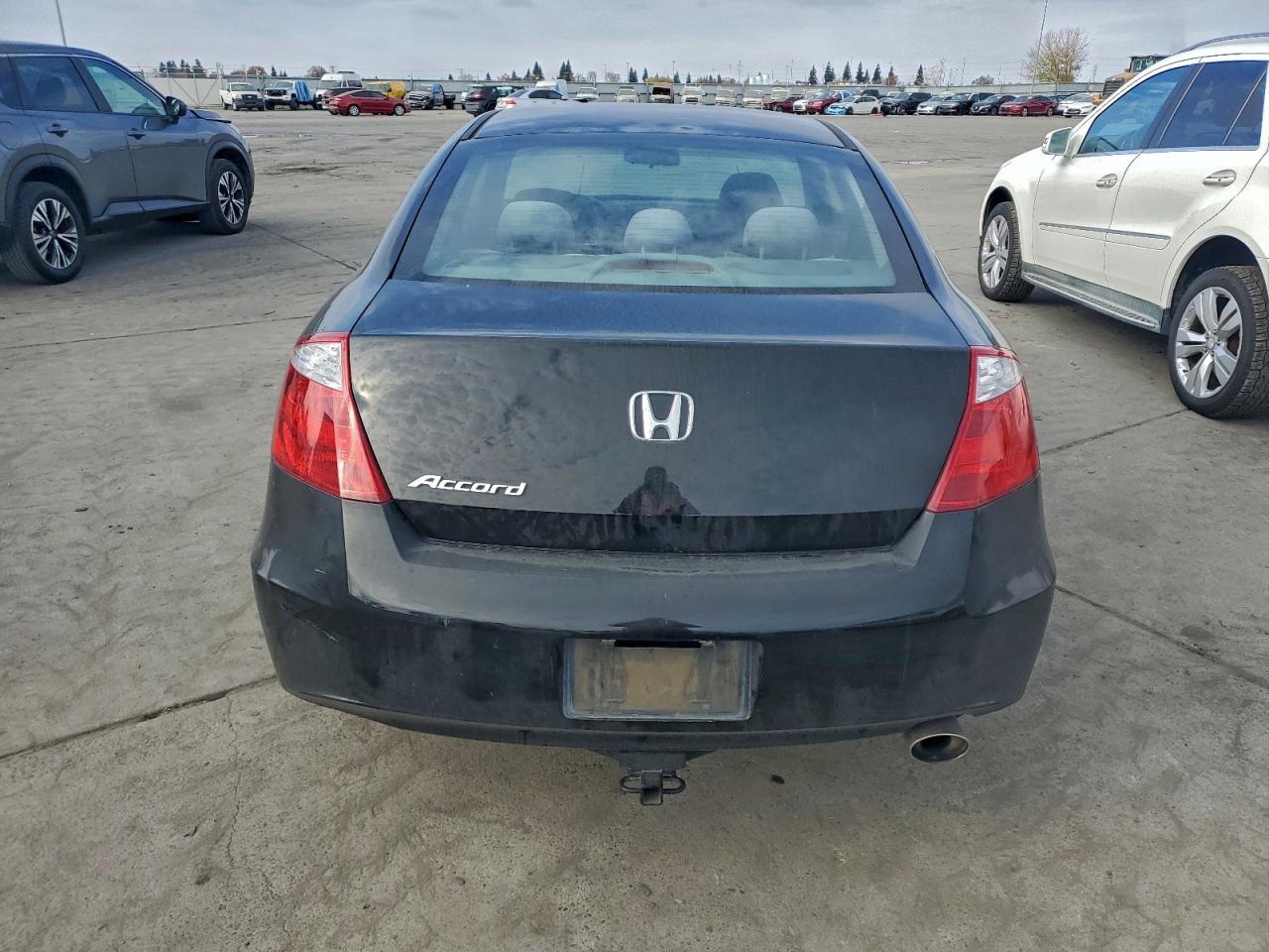2009 Honda Accord Lx VIN: 1HGCS12379A020047 Lot: 97375435