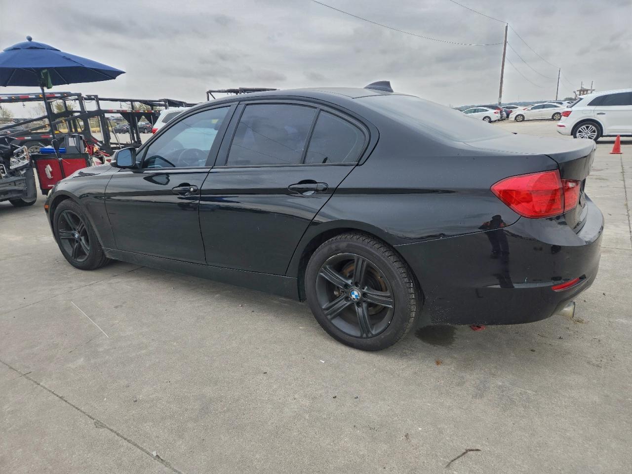 Фото: WBA3B1G56FNT04537