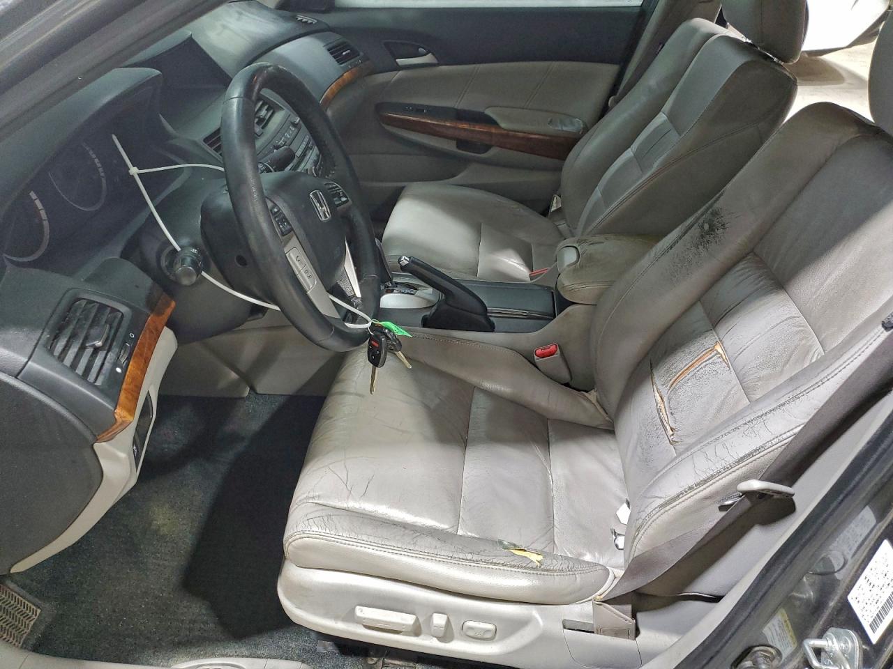 2011 Honda Accord Exl VIN: 1HGCP2F80BA079928 Lot: 94426075