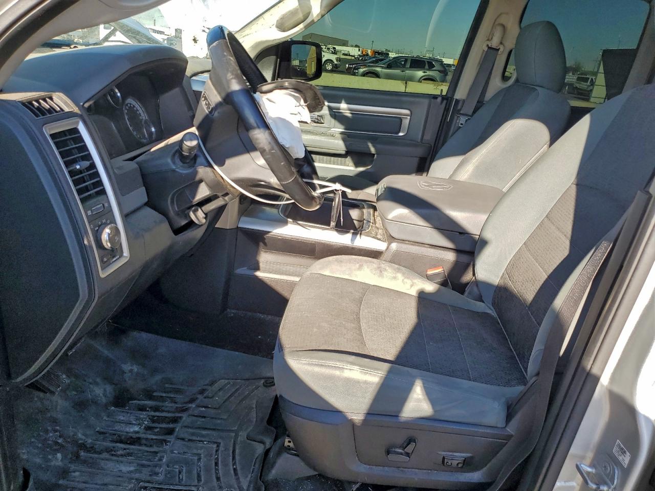 2016 Ram 1500 Slt VIN: 1C6RR7GT4GS117592 Lot: 94345745