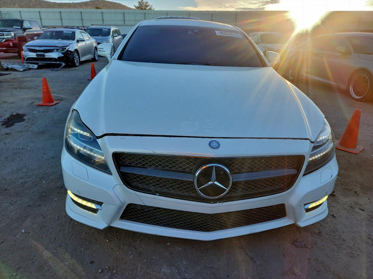 Фото: WDDLJ7DB2CA018289