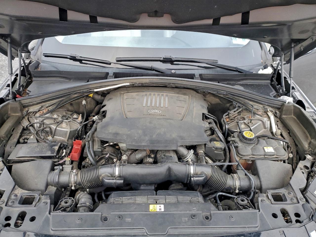 2018 Land Rover Range Rover Velar S VIN: SALYB2RV8JA743095 Lot: 96403695