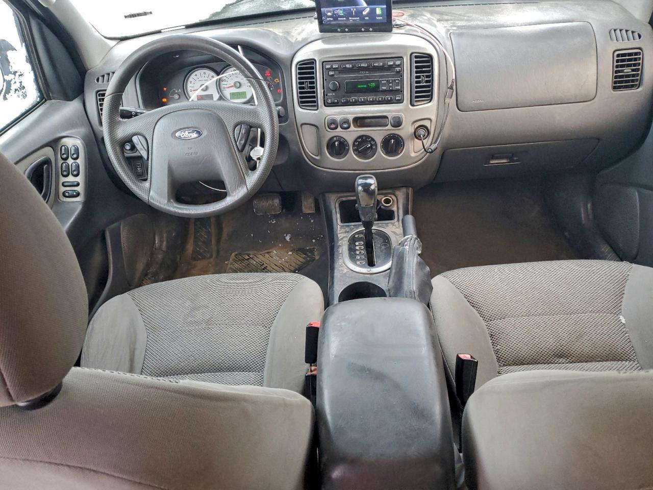 2005 Ford Escape Xlt VIN: 1FMYU03115KA86793 Lot: 95001825