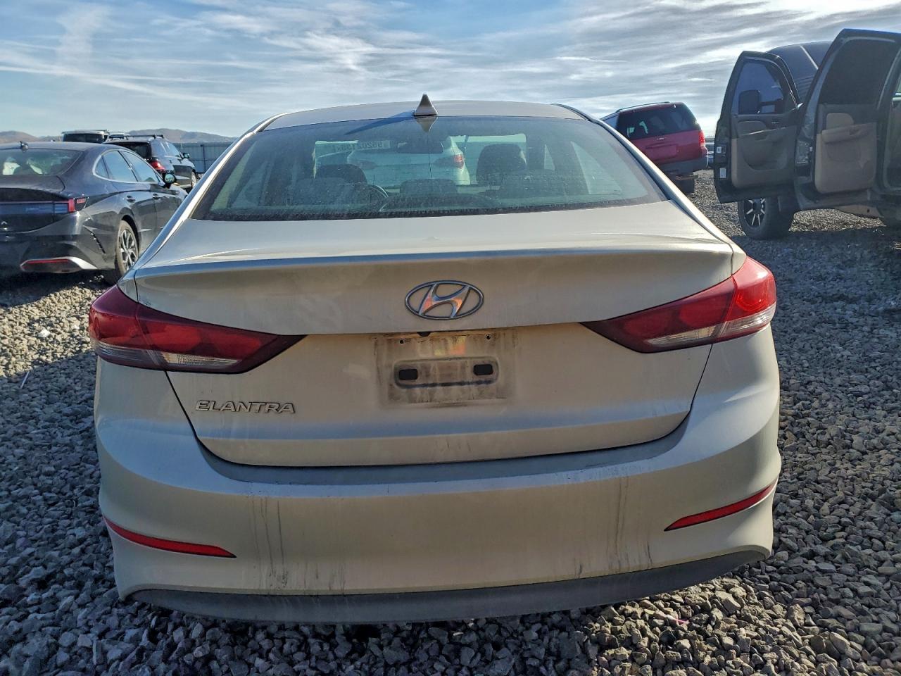 2017 Hyundai Elantra Se VIN: 5NPD84LF3HH153424 Lot: 96202135