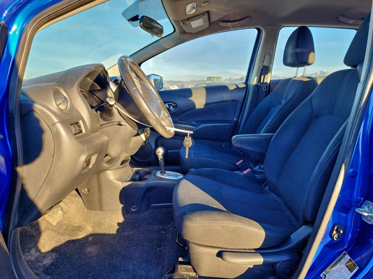 2001 Toyota Sequoia Limited VIN: 5TDBT48A61S005092 Lot: 97016185