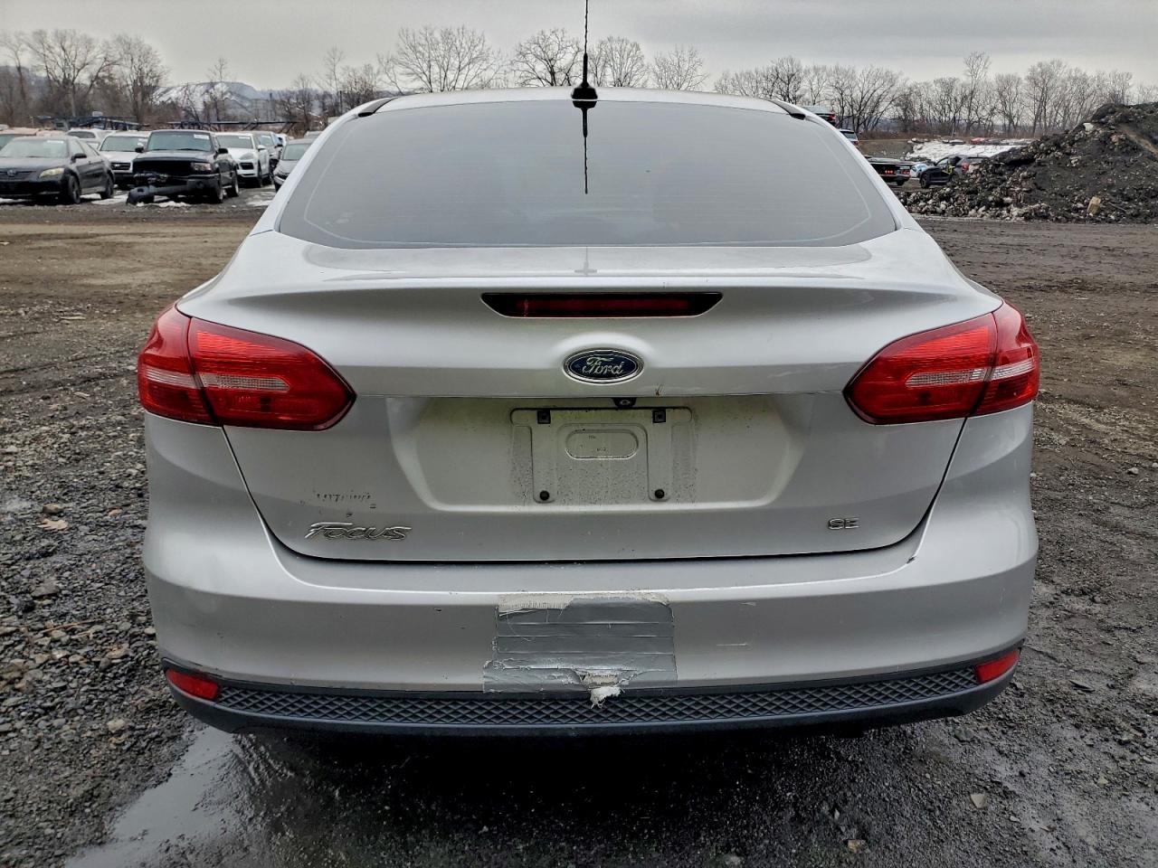2015 Ford Focus Se VIN: 1FADP3F26FL376593 Lot: 94025185