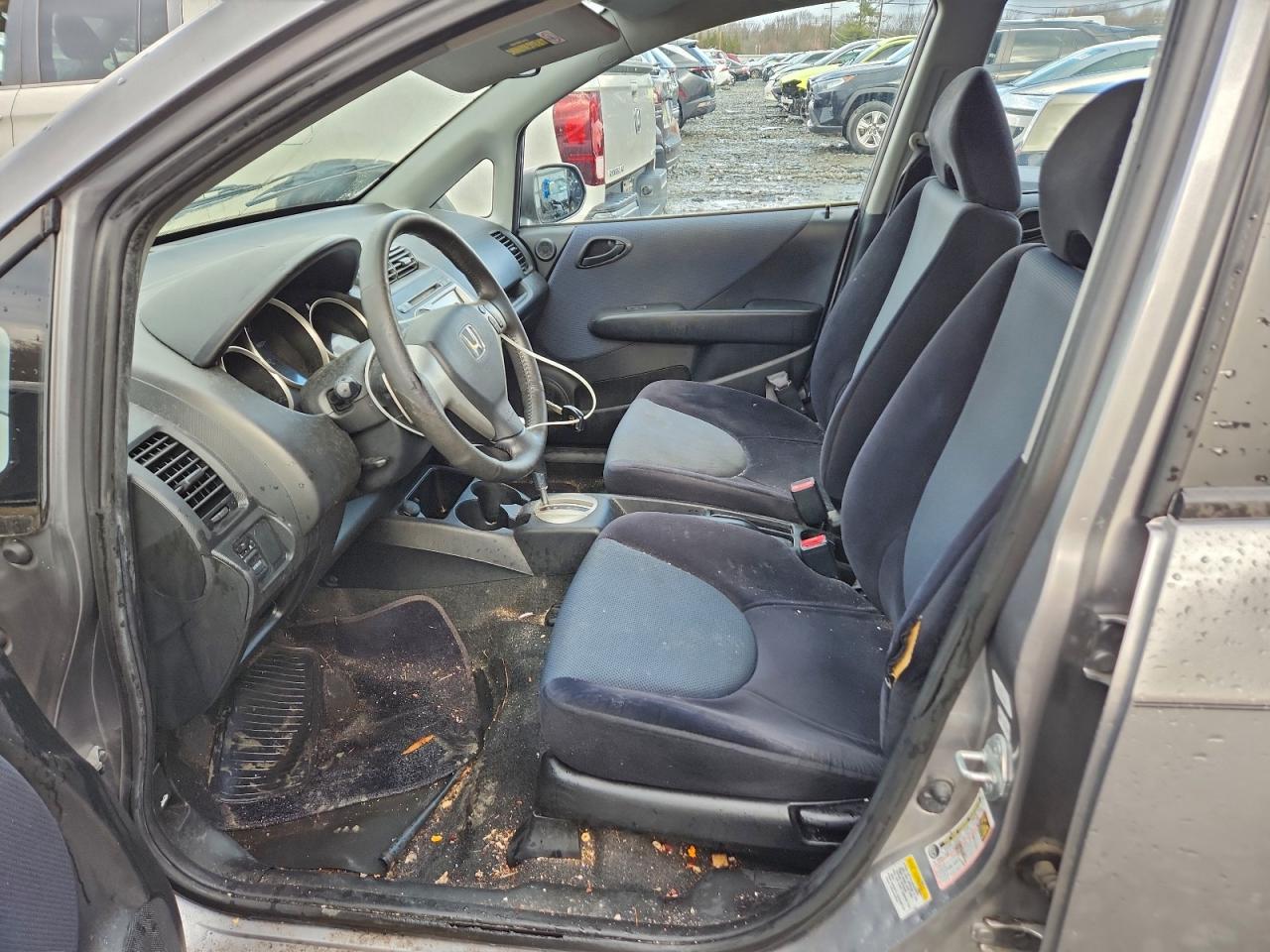 2007 Honda Fit S VIN: JHMGD38627S049517 Lot: 97248015