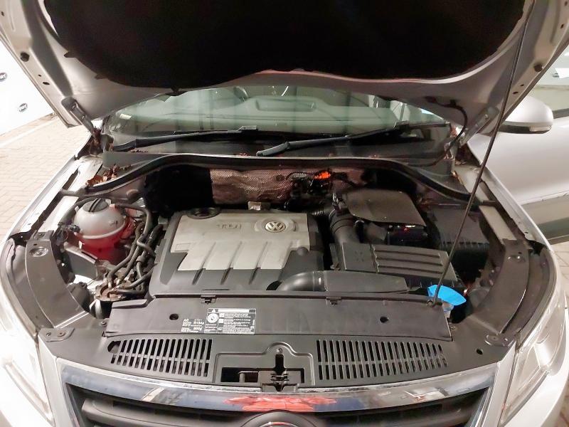 2009 VOLKSWAGEN TIGUAN 2.0 TDI ESCAPE 5DR