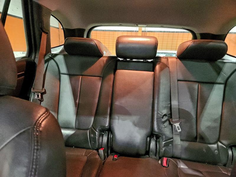 2011 HYUNDAI SANTA FE SE  