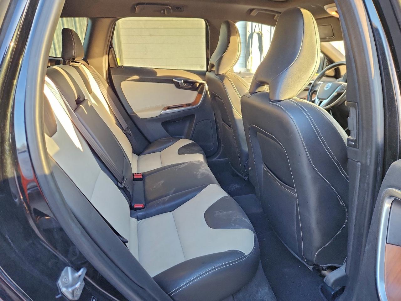 2015 Volvo Xc60 T5 Platinum VIN: YV440MDM2F2738494 Lot: 96371945