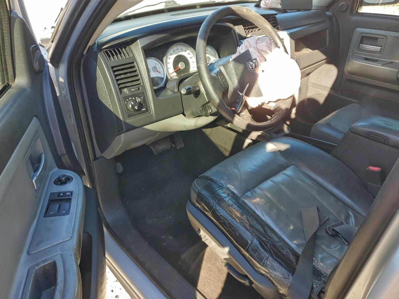 2008 Dodge Dakota Laramie VIN: 1D7HW52N88S565304 Lot: 94722315