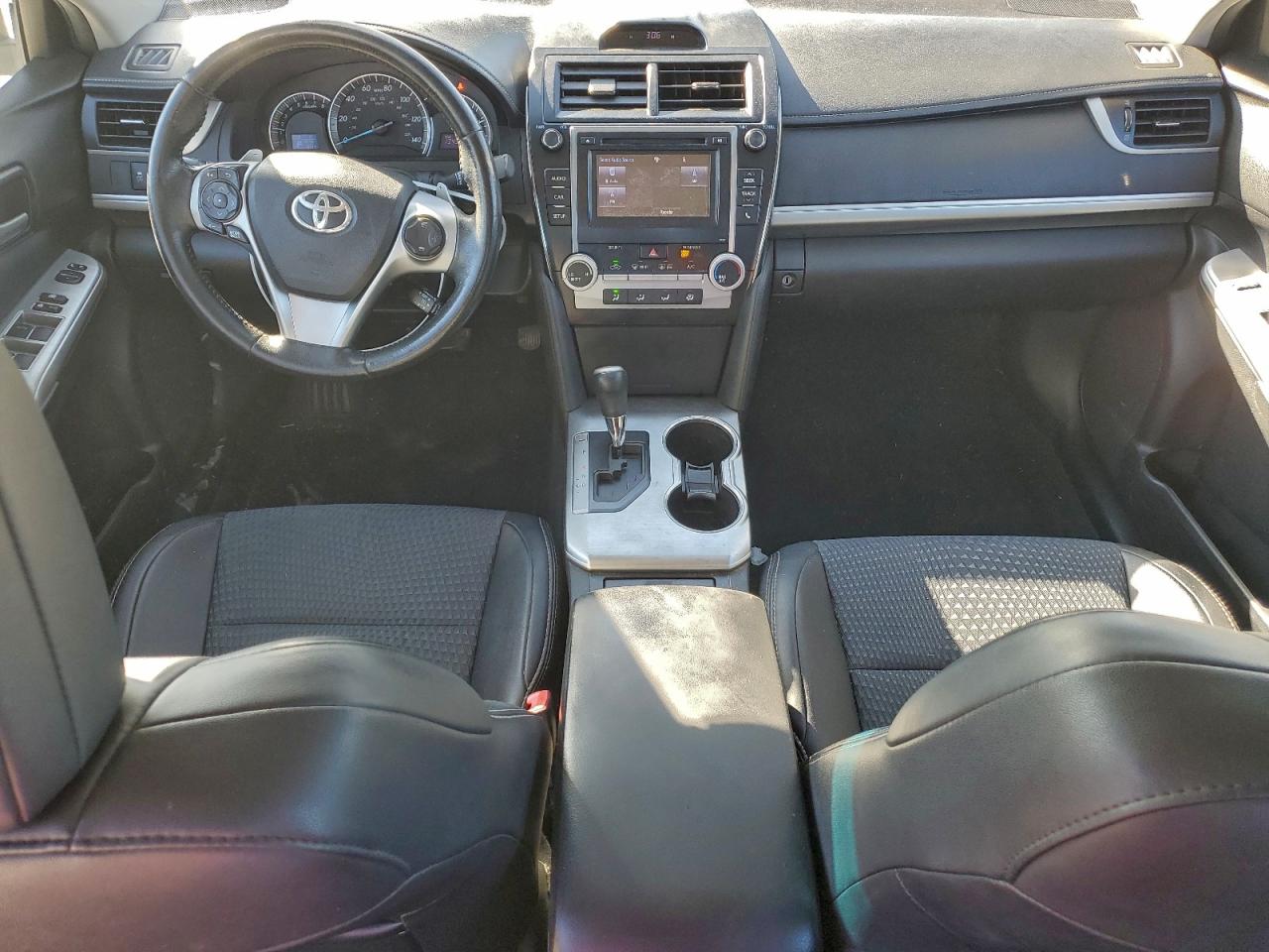 2014 Toyota Camry L VIN: 4T1BF1FK3EU389850 Lot: 96147575