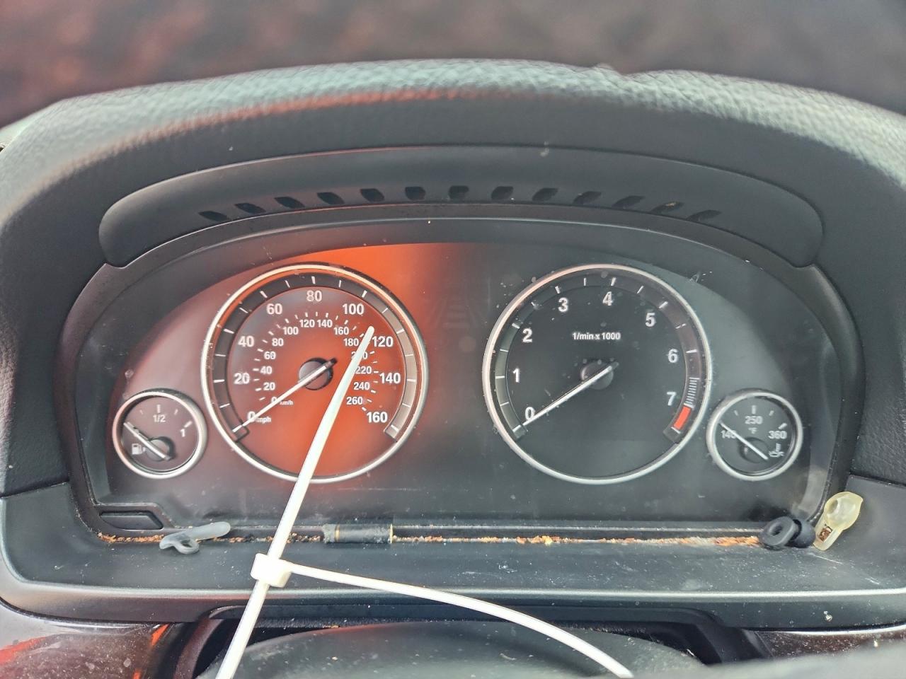 Фото: WBAXH5C52DD109356