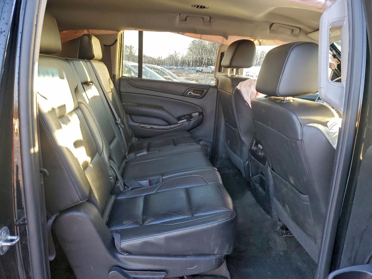 2017 Chevrolet Suburban K1500 Lt VIN: 1GNSKHKC4HR135408 Lot: 94858885