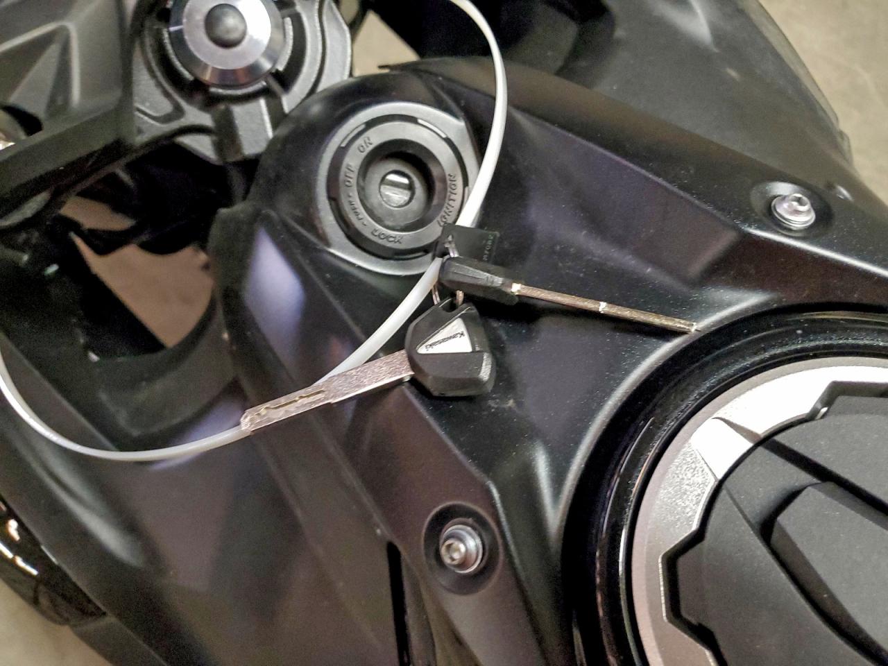 2025 Kawasaki Ex650 R VIN: ML5EXER15SDAG2265 Lot: 95281095