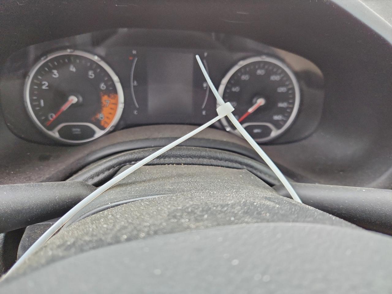 2015 Jeep Renegade Sport VIN: ZACCJBAT8FPC19614 Lot: 96145045