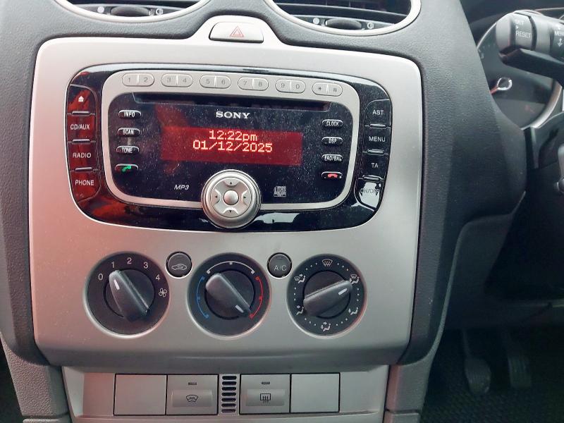 2010 FORD FOCUS 1.6 ZETEC 5DR