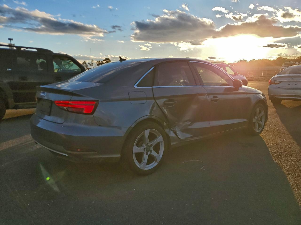 Фото: WAUAUGFF3K1010352