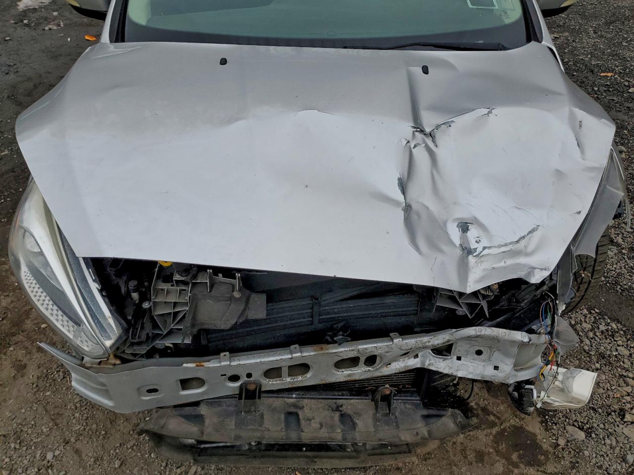 2015 Ford Focus Se VIN: 1FADP3F26FL376593 Lot: 94025185