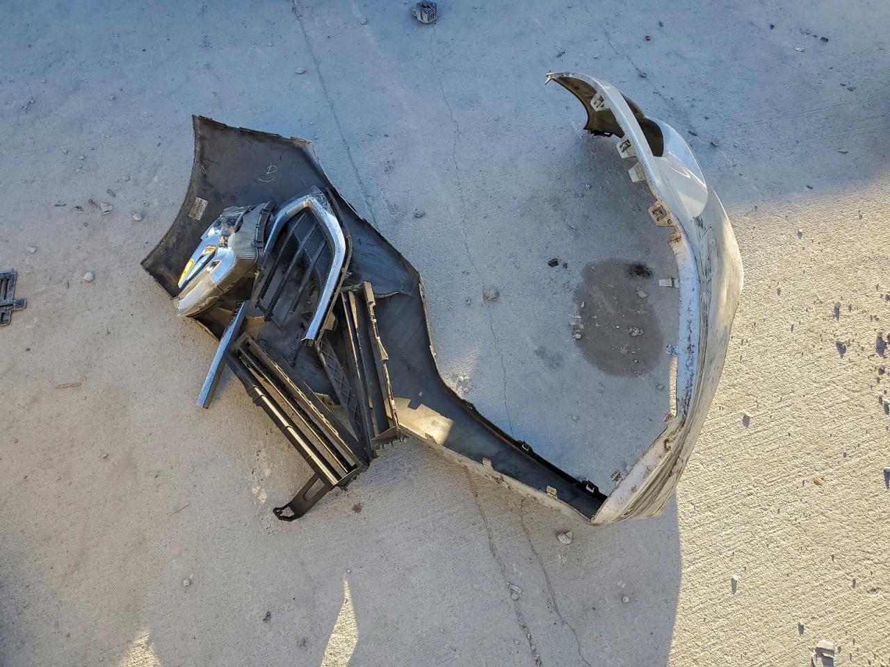 2018 Chevrolet Equinox Ls VIN: 3GNAXHEV3JL113049 Lot: 95452245