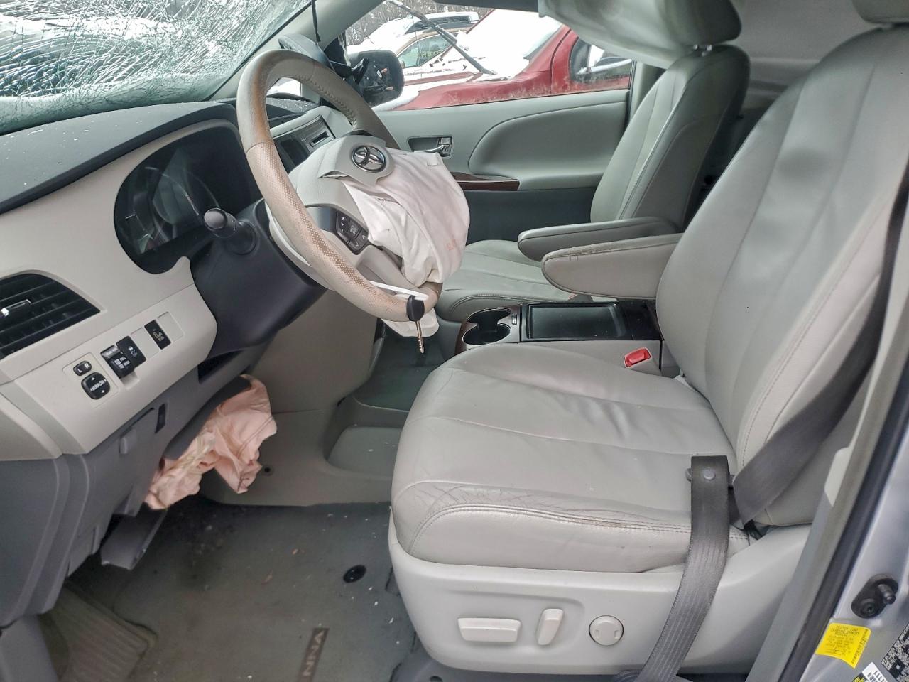 2013 Toyota Sienna Xle VIN: 5TDDK3DCXDS050036 Lot: 94090415