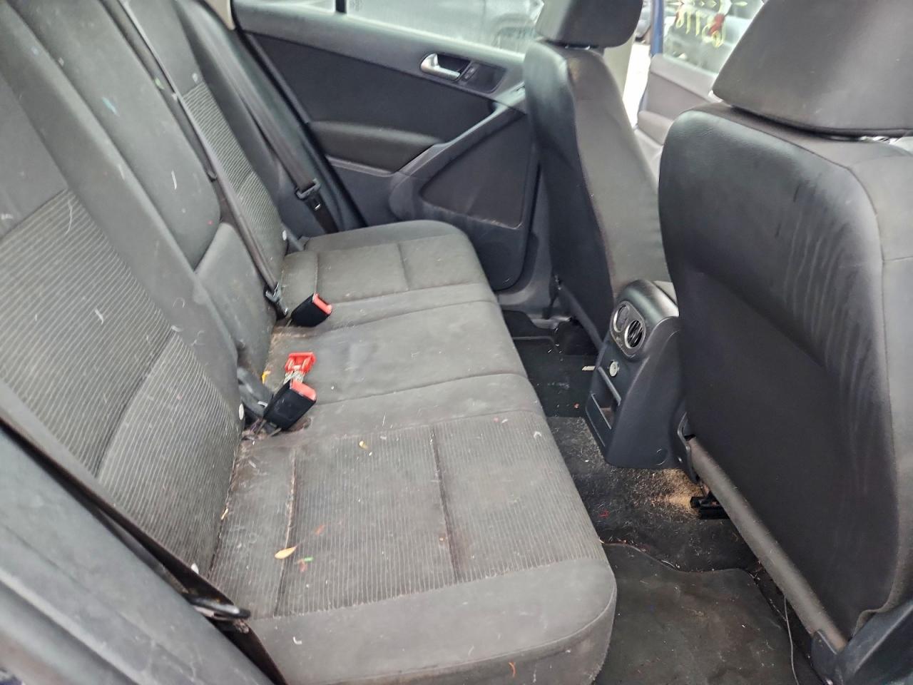 2013 Volkswagen Tiguan S VIN: WVGAV3AX0DW592422 Lot: 95543435