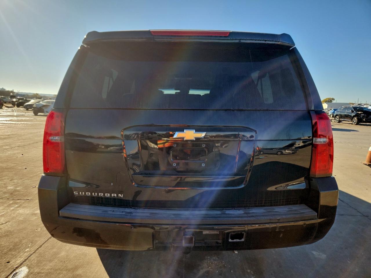 2018 Chevrolet Suburban K1500 Lt VIN: 1GNSKHKC5JR278129 Lot: 95759925