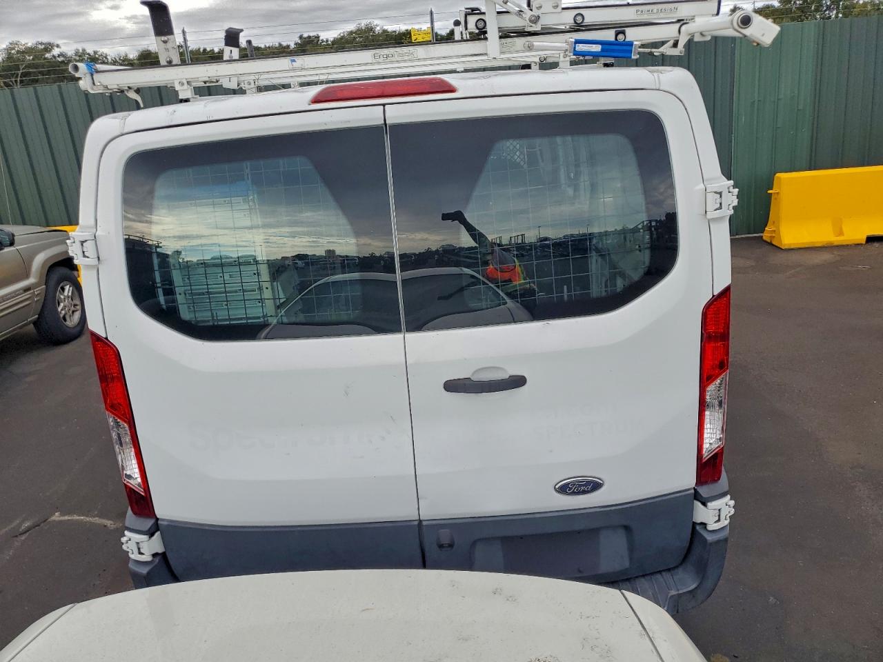 2015 Ford Transit T-150 VIN: 1FTNE1ZM2FKB06093 Lot: 93417915