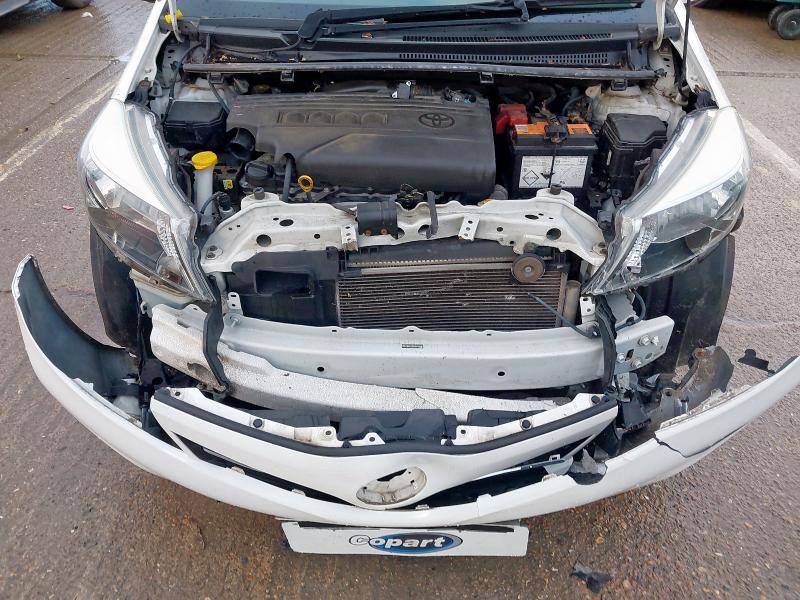 2014 TOYOTA YARIS 1.33 VVT-I ICON+ 5DR