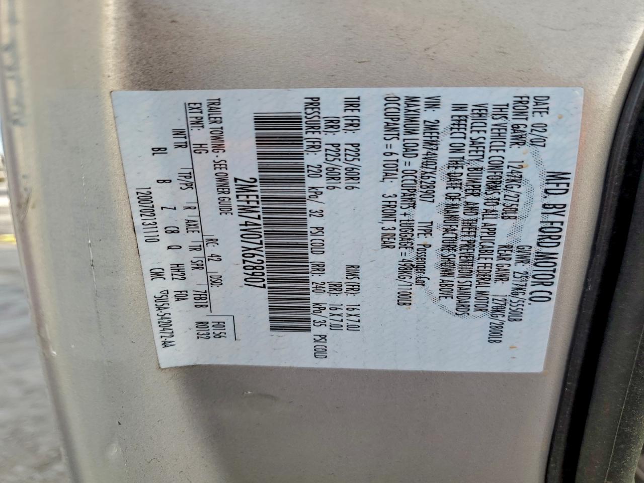 2007 Mercury Grand Marquis Gs VIN: 2MEFM74V07X628907 Lot: 96521225