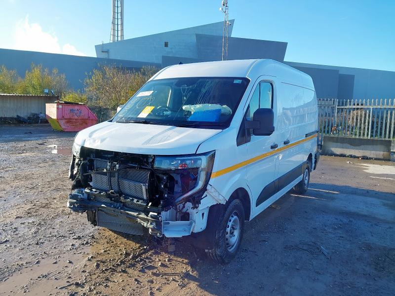2025 RENAULT MASTER MM35 BLUE DCI 150 ADVANCE MEDIUM ROOF VAN for sale at Copart BRISTOL