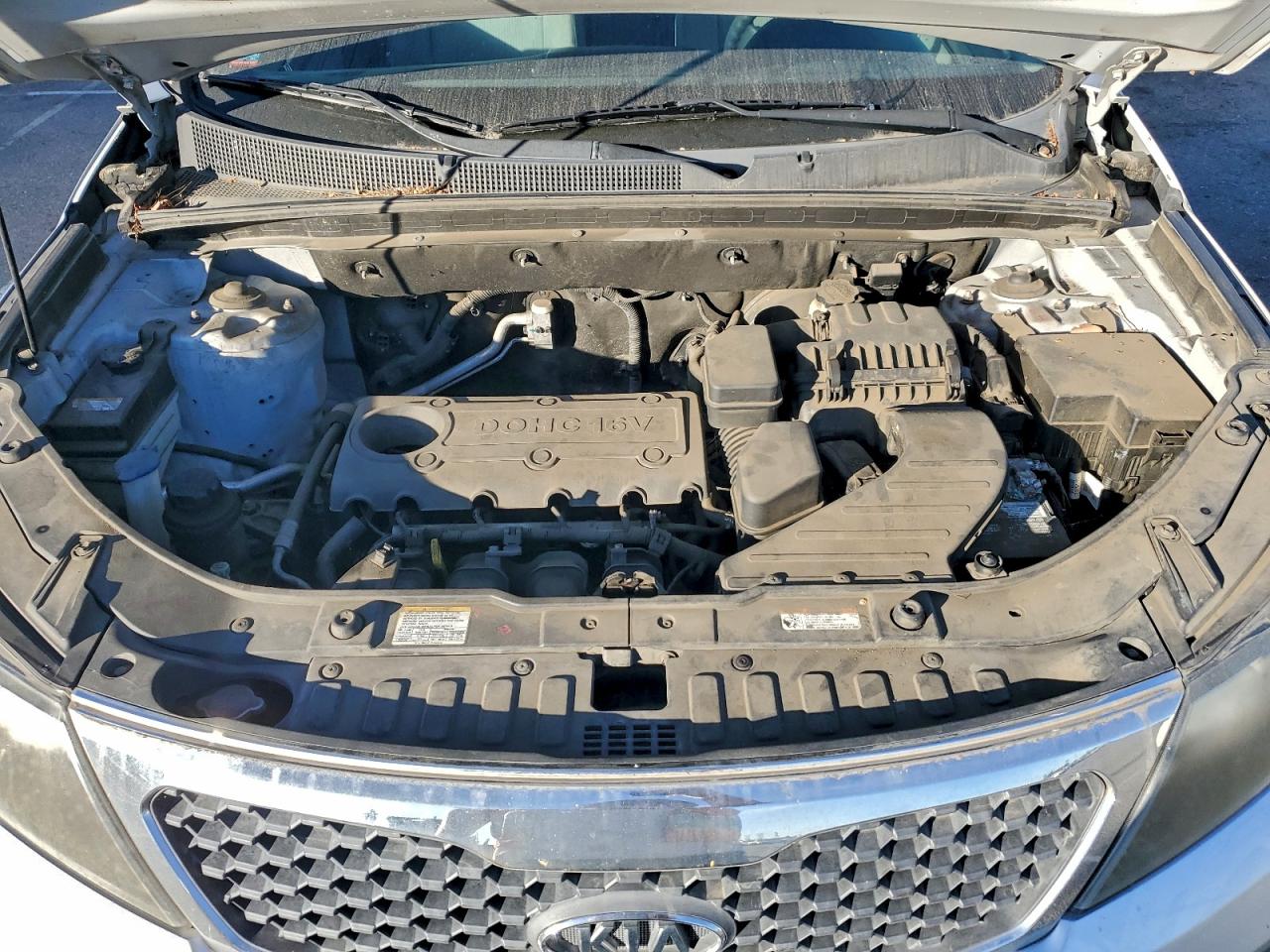 2011 Kia Sorento Base VIN: 5XYKT3A19BG044049 Lot: 97051165