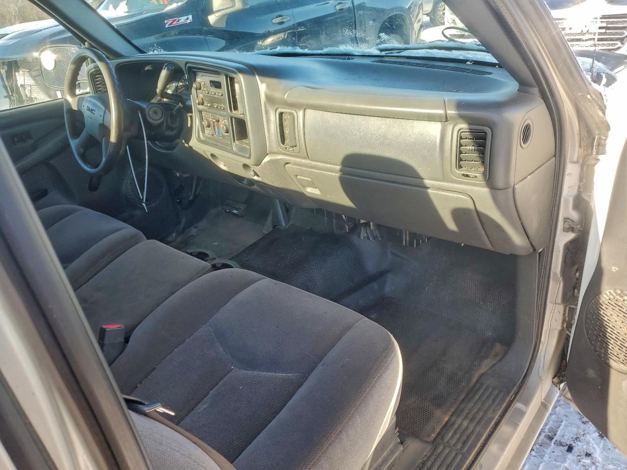 2006 GMC New Sierra C1500 VIN: 3GTEC14X66G182821 Lot: 96511365