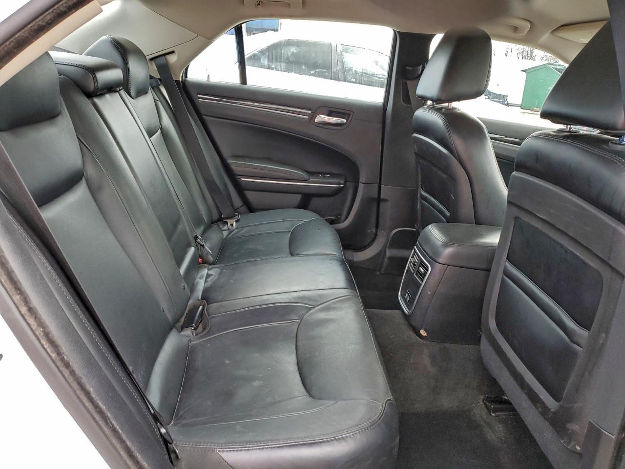 2015 Chrysler 300 Limited VIN: 2C3CCAAG5FH882152 Lot: 94435665