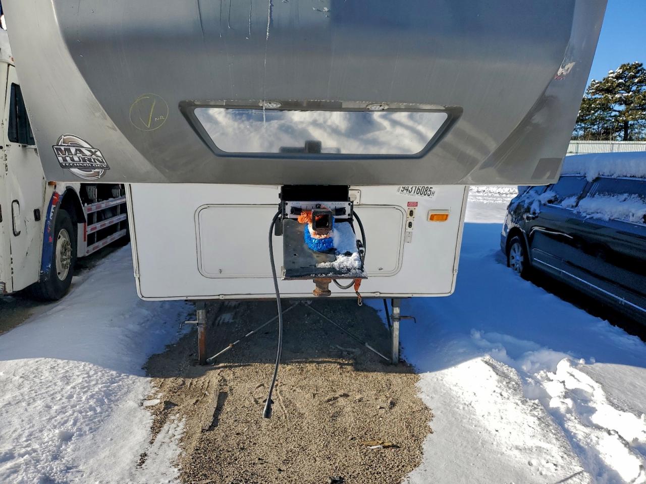 2011 Cougar Trav Trail VIN: 4YDF3242XB2507307 Lot: 94316085