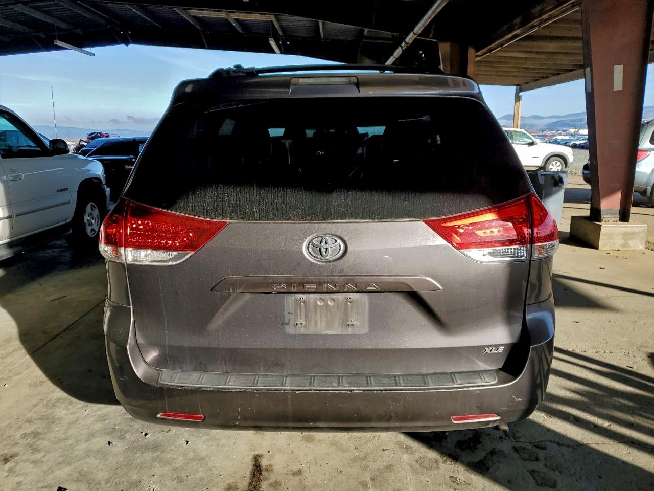 2011 Toyota Sienna Xle VIN: 5TDYK3DCXBS063206 Lot: 85439275