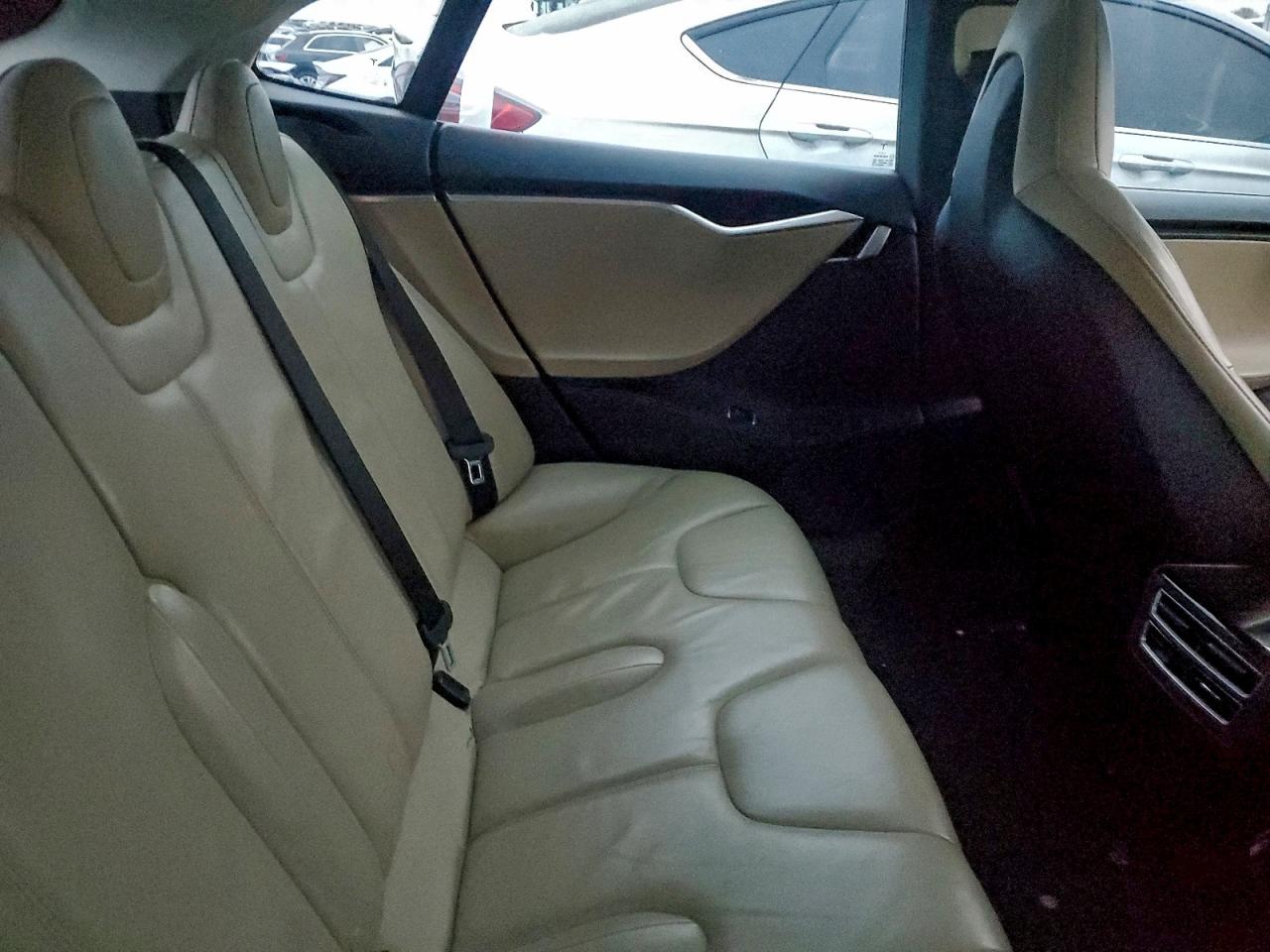 2013 Tesla Model S VIN: 5YJSA1DP5DFP25619 Lot: 95543905