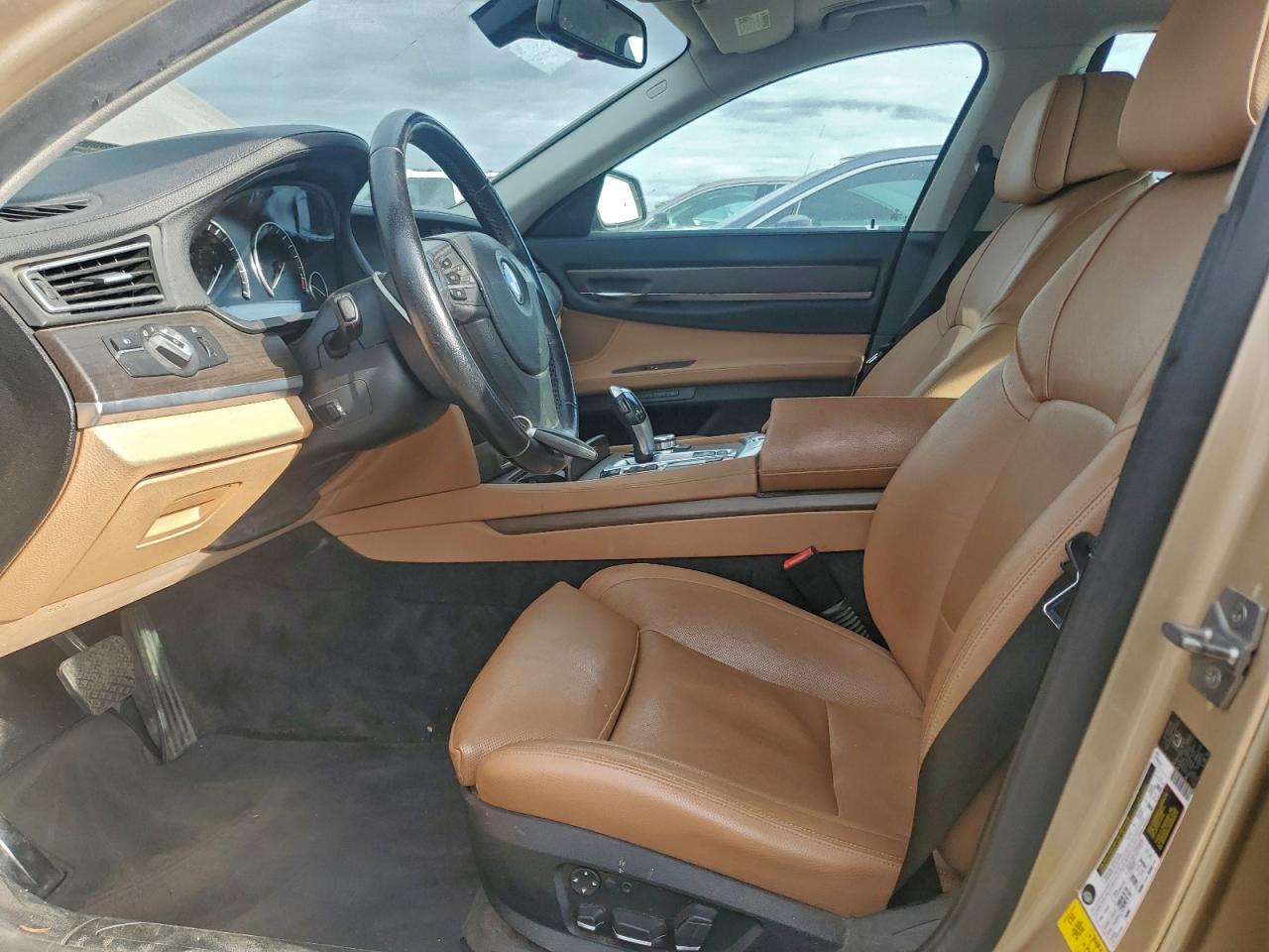 2011 BMW 740 I VIN: WBAKA4C59BC392494 Lot: 96837085